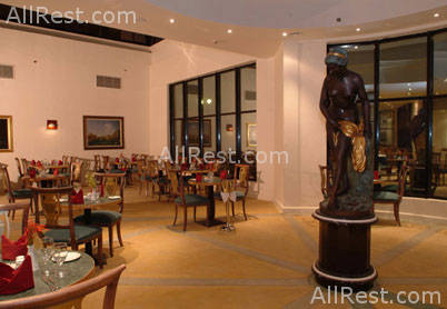Raouf hotels International Moon 24